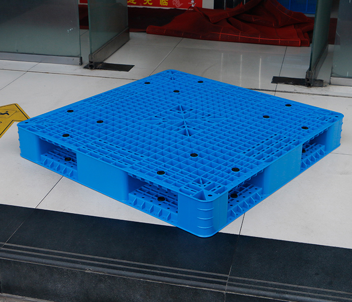 網(wǎng)格雙面塑料托盤(pán)：高*存儲(chǔ)的綠色革命